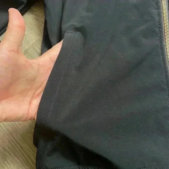 🔥columbia🔥 | Black anytime casual full zip bomber jacket / water resistant - Picture 6 of 10